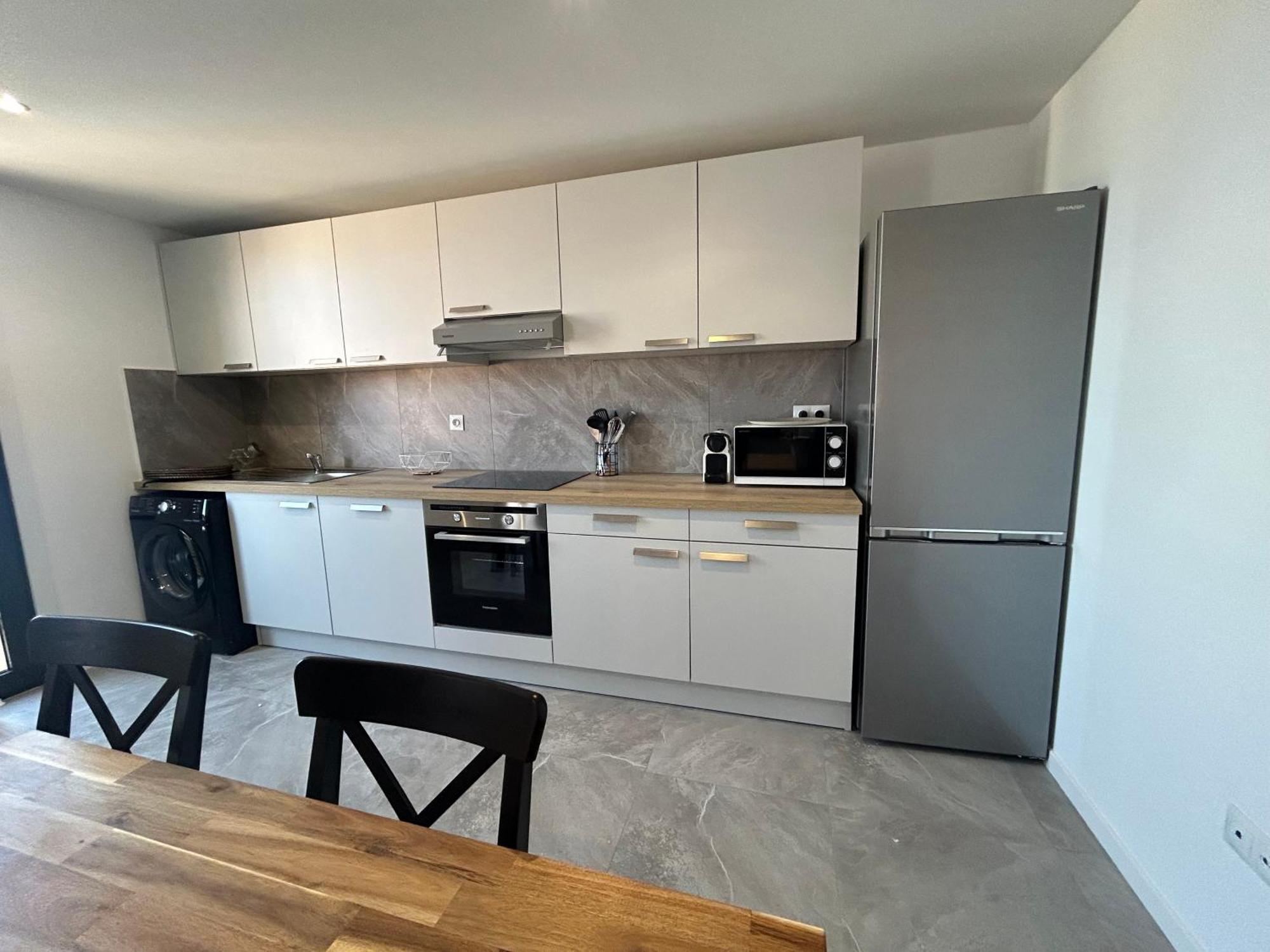 Residence "A Torbia" , 4 Appartements De 2 A 6 Personnes La Turbie Habitación foto