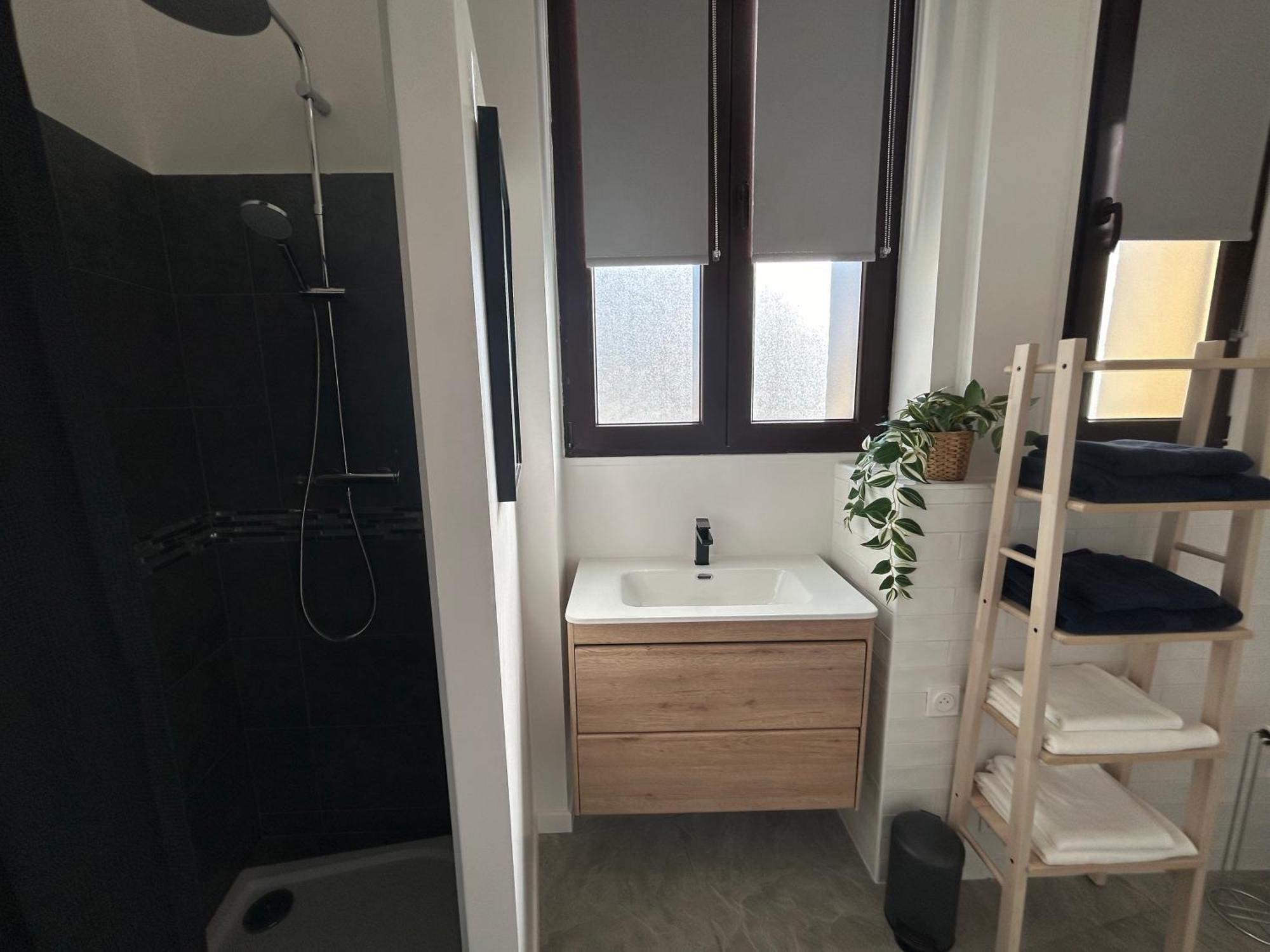 Residence "A Torbia" , 4 Appartements De 2 A 6 Personnes La Turbie Habitación foto