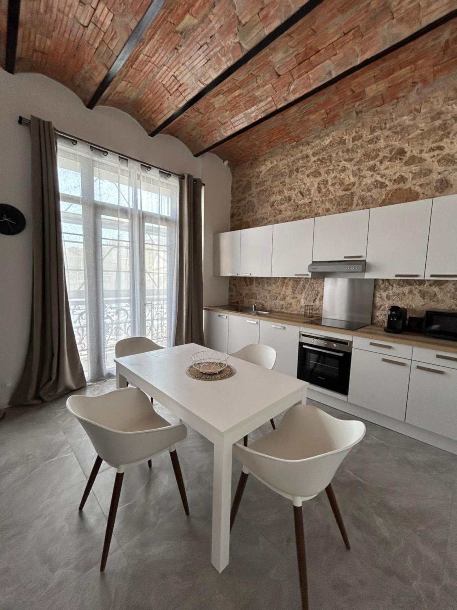 Residence "A Torbia" , 4 Appartements De 2 A 6 Personnes La Turbie Habitación foto