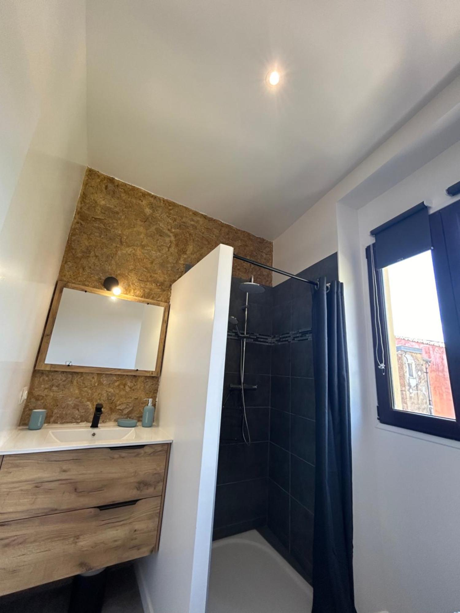 Residence "A Torbia" , 4 Appartements De 2 A 6 Personnes La Turbie Habitación foto